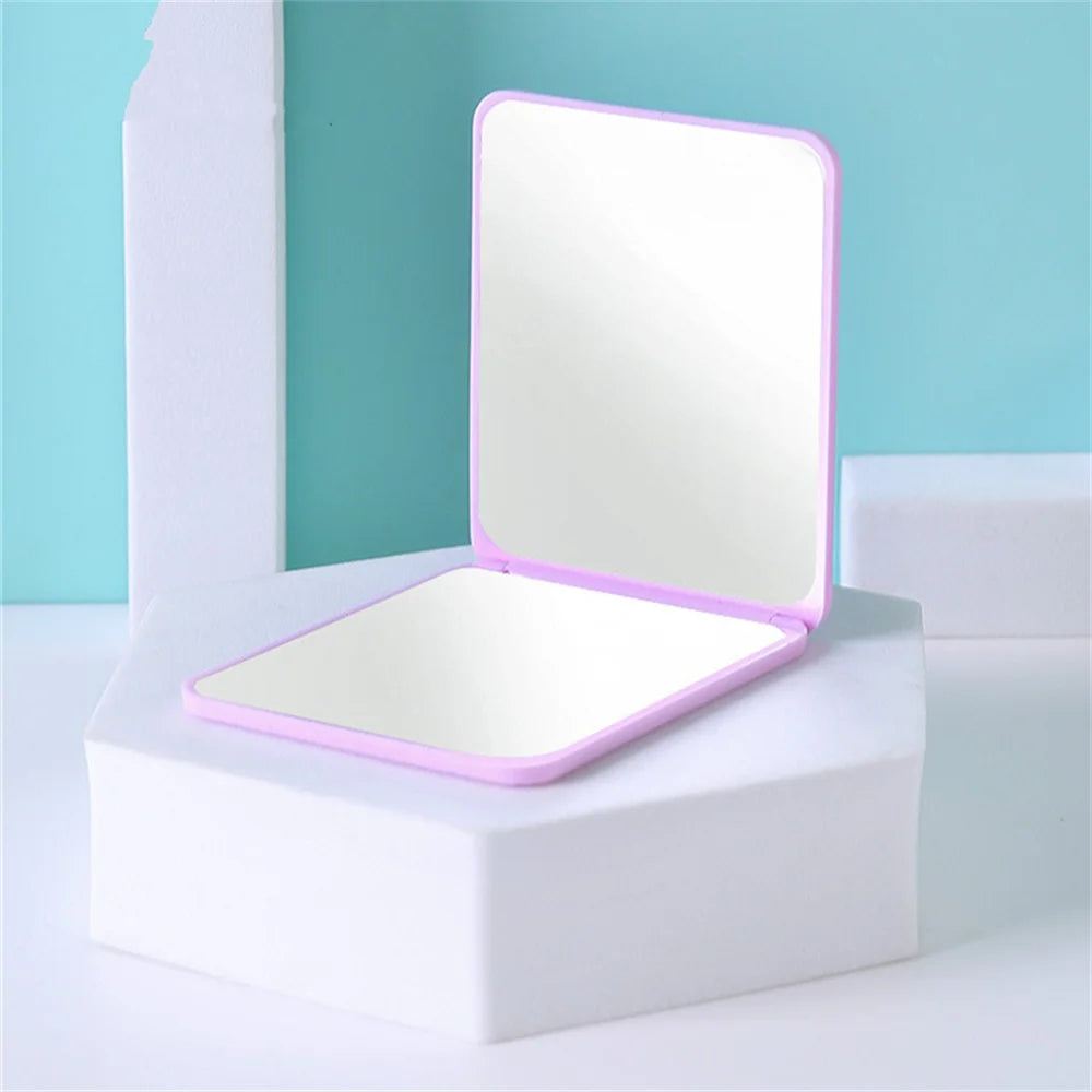 Foldable Mirror