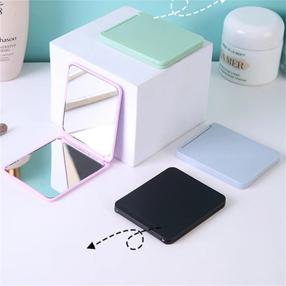 Foldable Mirror