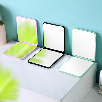 Foldable Mirror